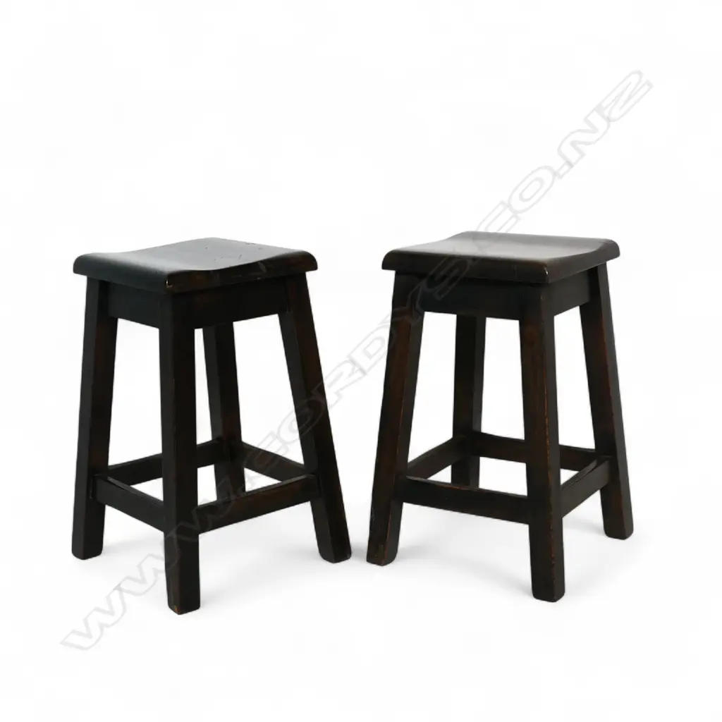 A pair of New Zealand c.1930s stained rimu stools, Image 1++